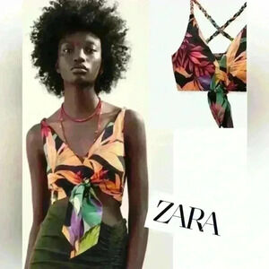 Zara tie front crop top floral size S